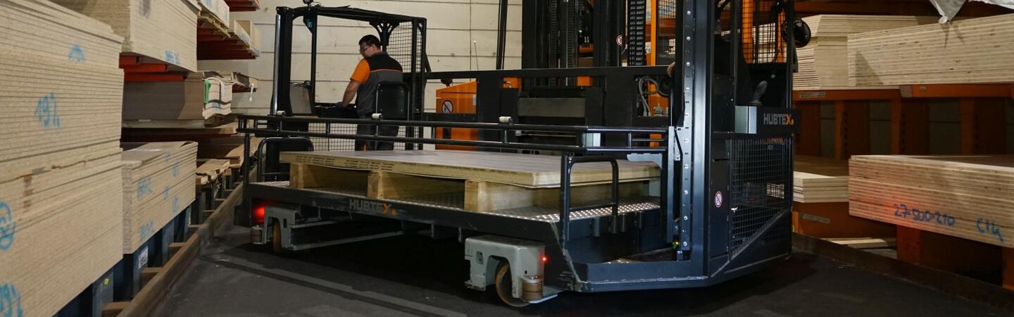 Der HUBTEX MQ70 mit abnehmbarer Kommissionierplattform